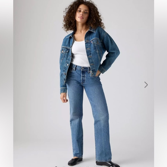 Levi's® Premium
501® ‘90S WOMEN'S JEANS - Picture 2 of 2